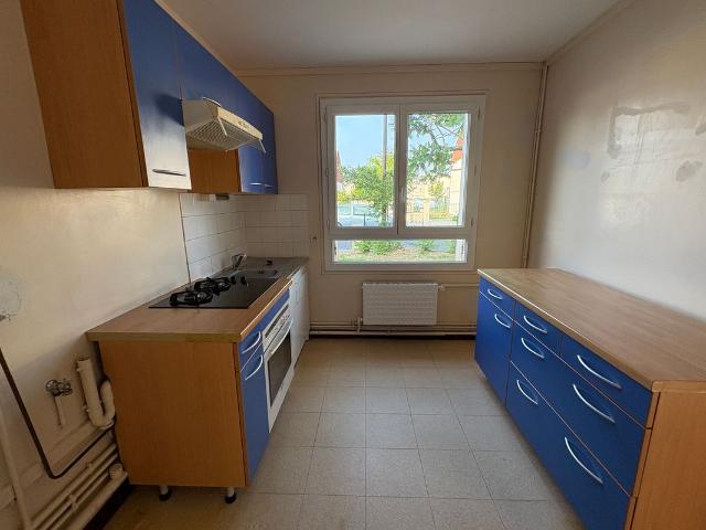 Pouzay maison T4