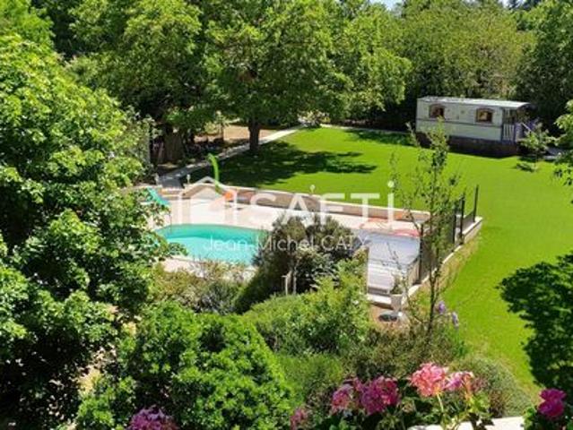 POUILLY SUR LOIRE, maison d'habitation de 270 m² sur 5796 m² de terrain