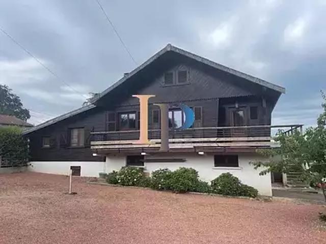 Chandon 42190 Location maison 5 pièces t5 piscine