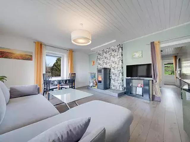 Pouilley les Vignes 25115 Achat / Vente maison 4 pièces t4 au dernier étage cave