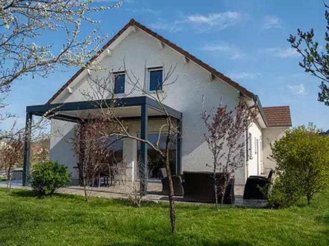Pouilley les Vignes 25115 Achat / Vente maison 9 pièces t9 au dernier étage terrasse