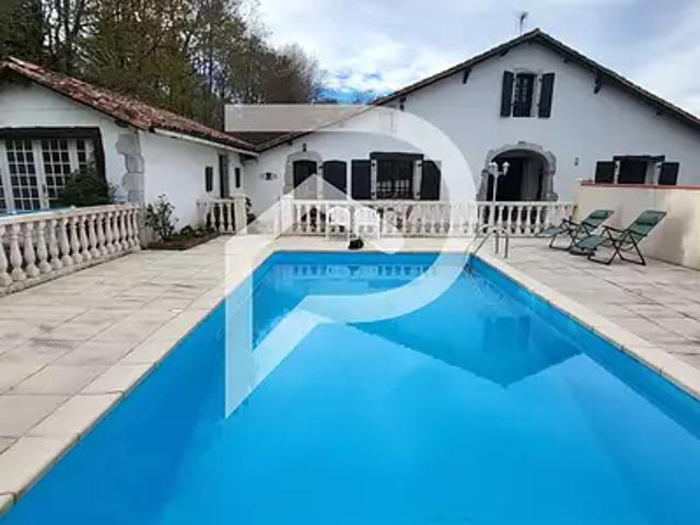 Pouillon 40350 Achat / Vente maison 7 pièces t7 piscine terrasse