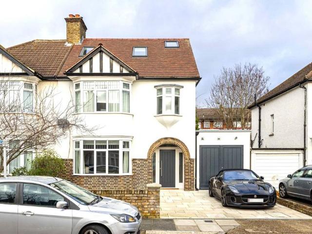 Poulett Gardens, London, TW1 4QR, United Kingdom | 4 bed duplex for rent #114751789 | Rentberry
