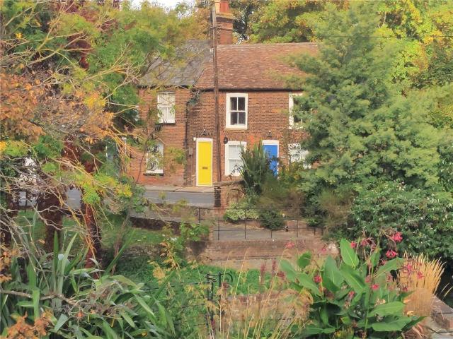 Pound Lane, Canterbury, Kent CT1, 1 bed detached house to rent, £2,400 pcm | PrimeLocation