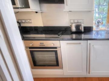Pound Road | Studio townhouse for rent #152245079 | Rentberry