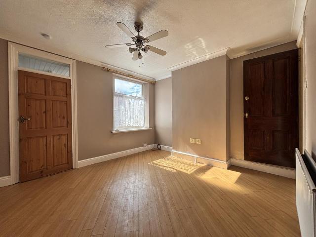 Pound Road, Wednesbury, WS10 3 bed terraced house to rent £1,025 pcm £237 pw