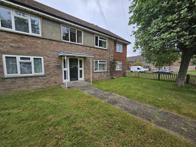 Poundbury Crescent, Dorchester, 2 DT1, 1 bed flat to rent, £895 pcm | PrimeLocation