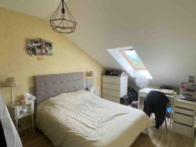 Pour visiter, appeler le 02.23.55.91.17 VITRE, Bd des Rochers. Un appartement de T1 Bis N°22.