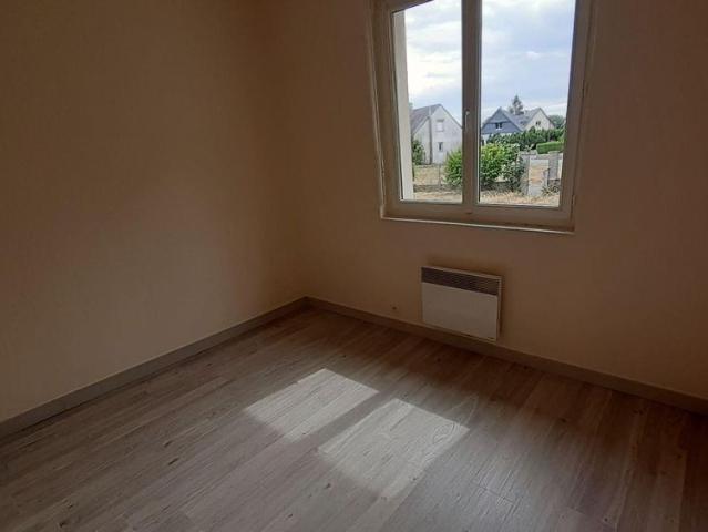 Pour visiter et renseignements, appeler le 02.23.55.91.17 A BILLE, cette maison de plain pied.