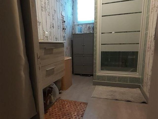Pour visiter et renseignements, appeler le 02.23.55.91.17. Située au coeur du bourg de Saint A.