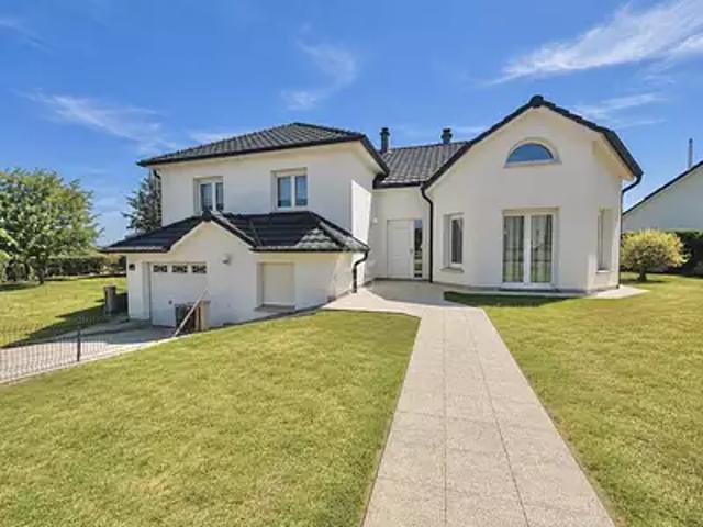 Pournoy la Grasse 57420 Achat / Vente maison 7 pièces t7 au dernier étage piscine