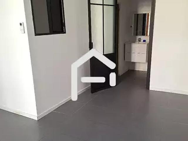 Poussan 34560 Achat / Vente appartement 2 pièces t2 au dernier étage