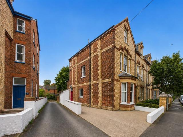 Powderham Crescent, Exeter EX4, 7 bed terraced house to rent, £6,067 pcm | PrimeLocation
