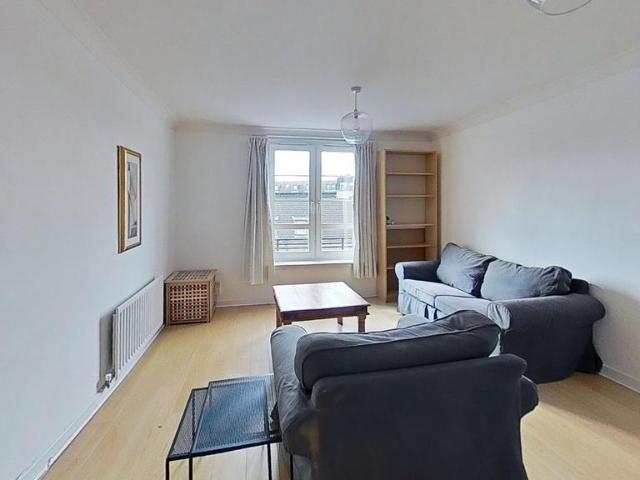 Powderhall Rigg, Edinburgh, EH7 2 bed flat to rent £1,430 pcm £330 pw