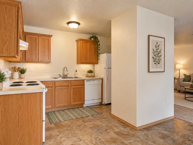 Powell Street Station 2 Bedroom Apartment for Rent at 2948 W Powell Blvd, Gresham, OR 97030 Holly Brook