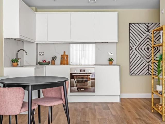 Power Close, Guildford GU1, 1 bed flat to rent, £1,450 pcm | PrimeLocation
