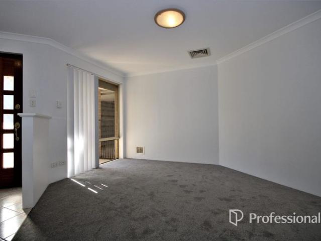 POWERED WORKSHOP & FAMILY HOME OVERLOOKING BUSHLAND