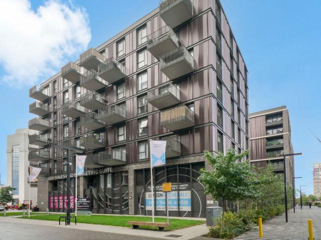 Powerhouse Lane, Hayes UB3, 2 bed flat to rent, £2,100 pcm | PrimeLocation