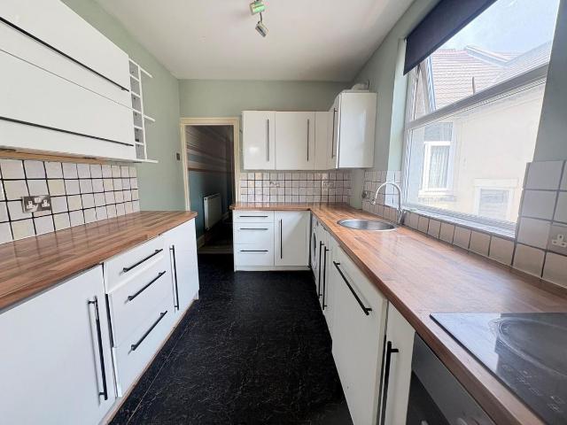 Powerscourt Road, Portsmouth PO2, 2 bed flat to rent, £1,200 pcm | PrimeLocation