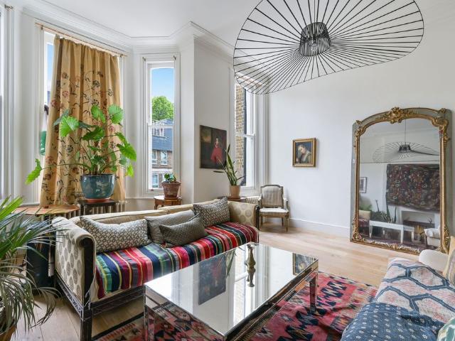 Powis Gardens W11, 3 bed property to rent, £8,500 pcm | PrimeLocation