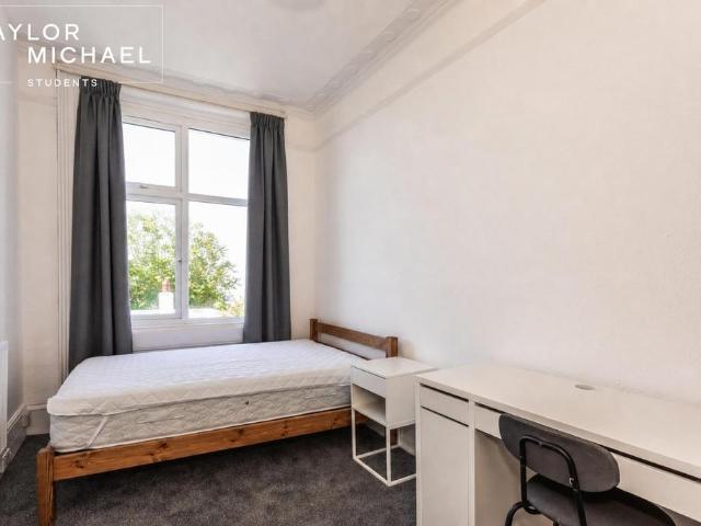 Powis Grove, Brighton 1 bed in a house share to rent £575 pcm £133 pw