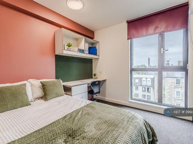 Powis Place, Aberdeen, AB25 1 bed in a flat share to rent £559 pcm £129 pw