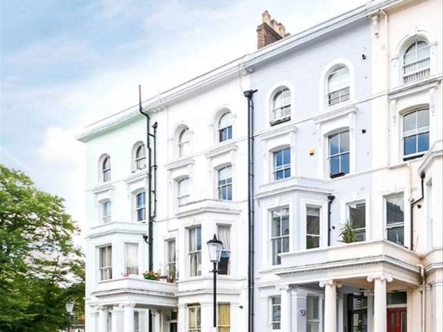 Powis Square, Notting Hill W11, 1 bed flat to rent, £3,011 pcm | PrimeLocation