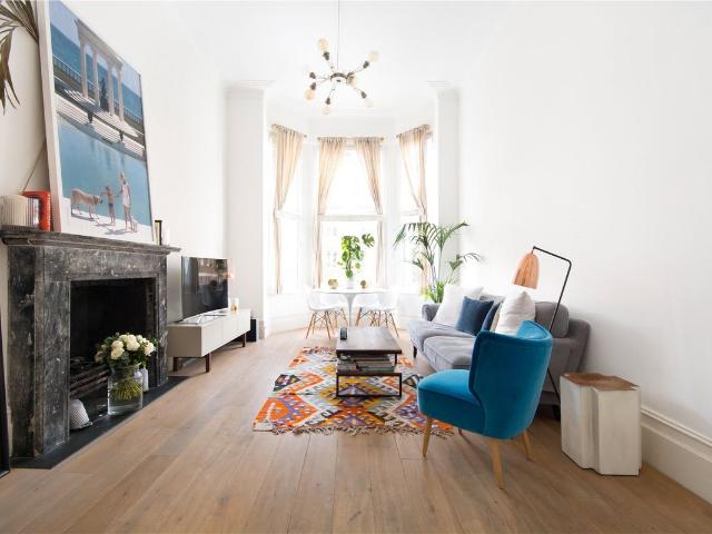 Powis Square, Notting Hill W11, 1 bed flat to rent, £4,117 pcm | PrimeLocation