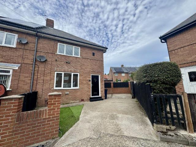 Powis Square, Sunderland SR3 3 bed semi detached house to rent £995 pcm £230 pw