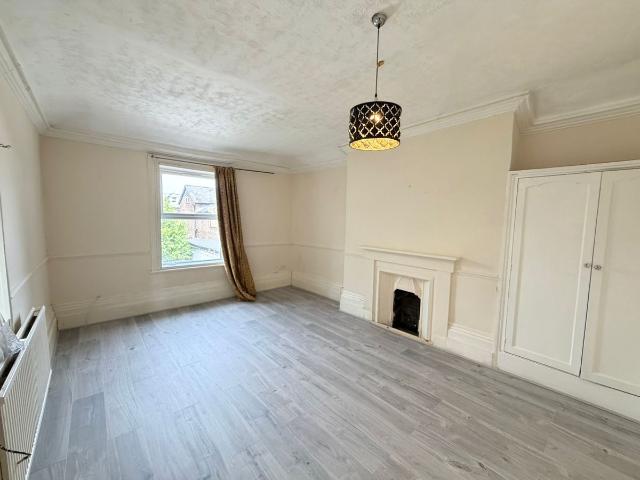 Pownall Garden, Hounslow TW3, Studio to rent, £995 pcm | PrimeLocation