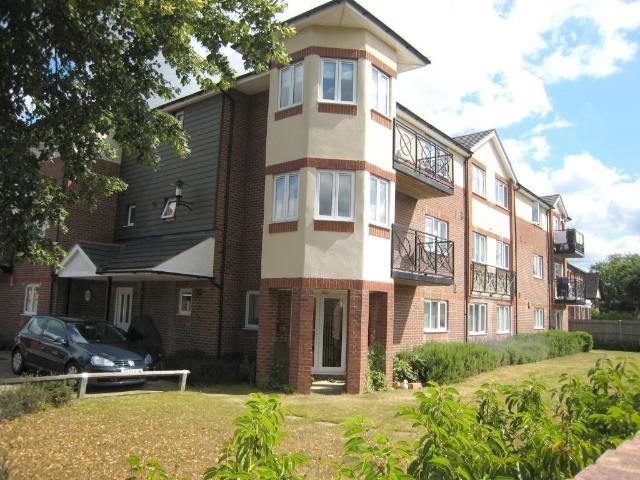 Powney Road, Maidenhead SL6, 2 bed flat to rent, £1,650 pcm | PrimeLocation