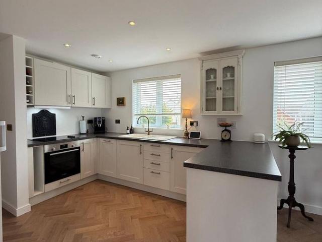 Poynder Drive, Snodland ME6, 2 bed town house to rent, £1,600 pcm | PrimeLocation