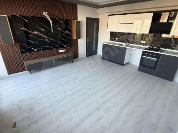 POYRAZ EMLAKMERKEZDE ASANSÖRLÜ MANZARALI SATILIK GENİŞ 2+1