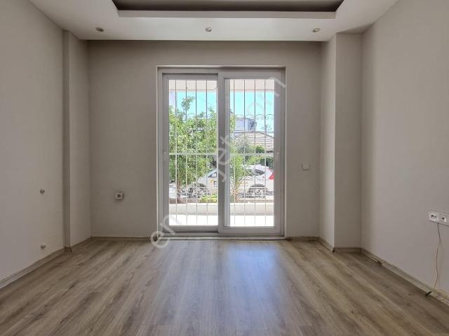 Poyraz'dan Ünsal Mahallesinde 2+1 Kiralık 90m² Giriş Kat Daire
