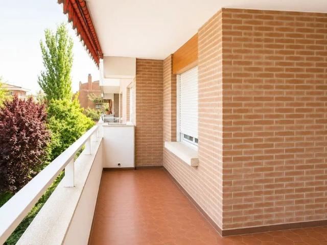 Pozuelo de Alarcón, Community of Madrid 28223