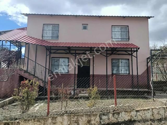 Pozantı Selçuk Emlaktan Y.konacık'da Satılık Müstakil Ev