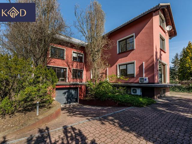 Biuro 42 m² z klimatyzacją, kuchnią i alarmem polecam!