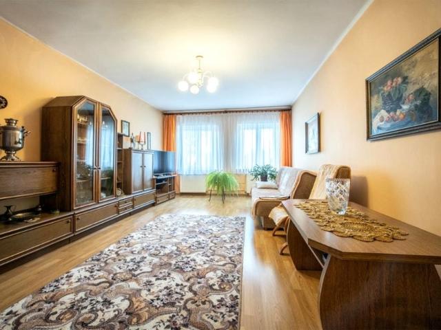 Pl. 11 Listopada 214,83 m², Łask