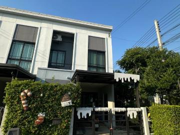 ปล่อยเช่าทาวน์โฮมแปลงมุมมีสวนข้างบ้าน