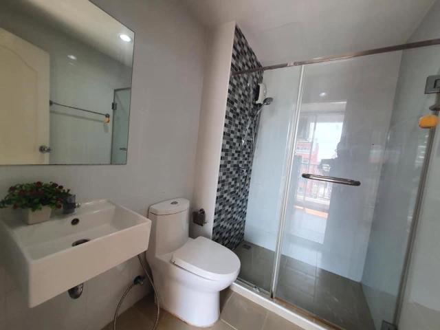 ปล่อยห้องเช่า Tulip Square Condo ตึก Grand, Phase 1 ชั้น 5 มีสระน้ำและฟิตเนตเล่นฟรี. พร้อมเข้า