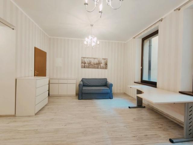 Pl. ks. Jana Karpeckiego 30 m², Mikołów