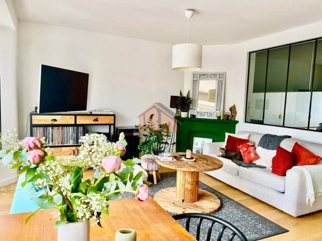 Pl Rouppe/Midi superb furnished 1 bedroom apartment/penthous