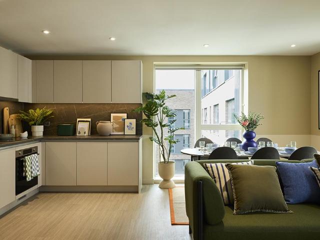 Plot Candleriggs, Three Bedroom. 3 bed apartment to rent £2,580 pcm £595 pw