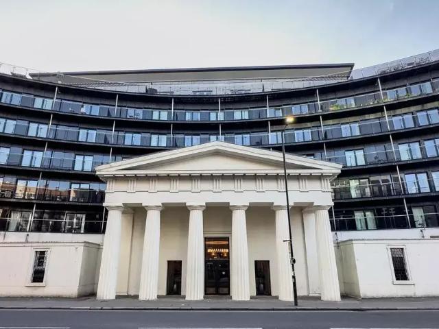 2 Bedroom Apartment at London, Flat. 2 bed apartment to rent £3,250 pcm £750 pw