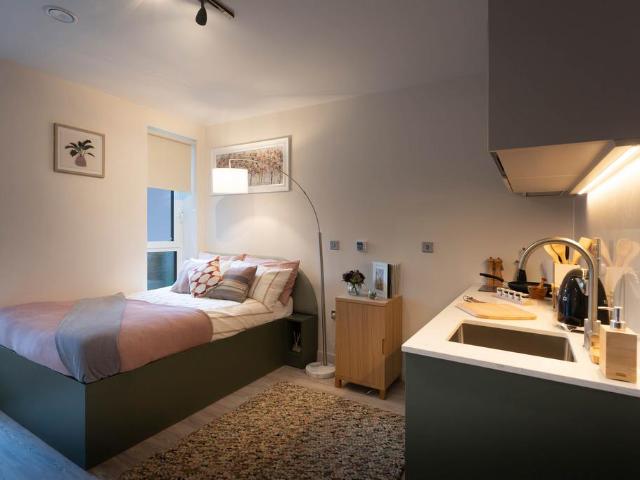 Plot STUDENT OFFER Couples welcome!. Studio to rent £2,409 pcm £556 pw