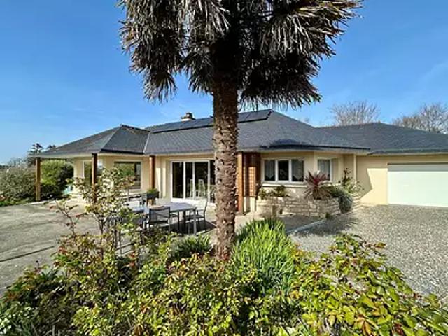 Plougonven 29640 Achat / Vente maison 6 pièces t6 au dernier étage cave