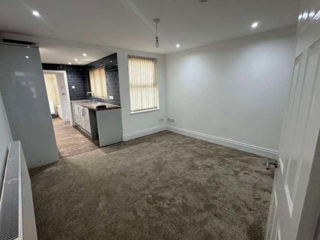 Plough Hill Road, Nuneaton, CV10