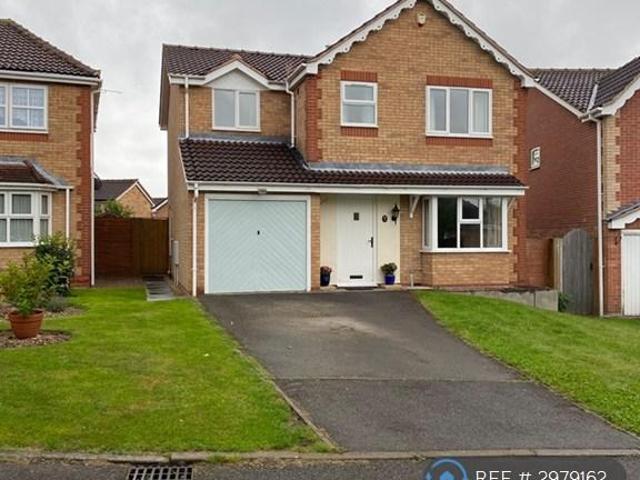 Ploughfield Close, Derby, DE23 4 bed detached house to rent £1,475 pcm £340 pw