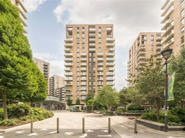 Plowden Road, London, SE3 2 bed apartment to rent £2,350 pcm £542 pw