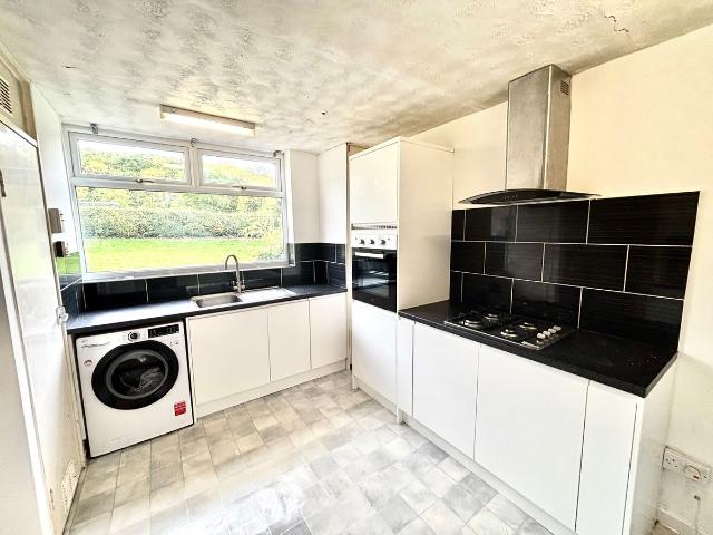 Plowright Mount, Sheffield S14, 2 bed property to rent, £750 pcm | PrimeLocation